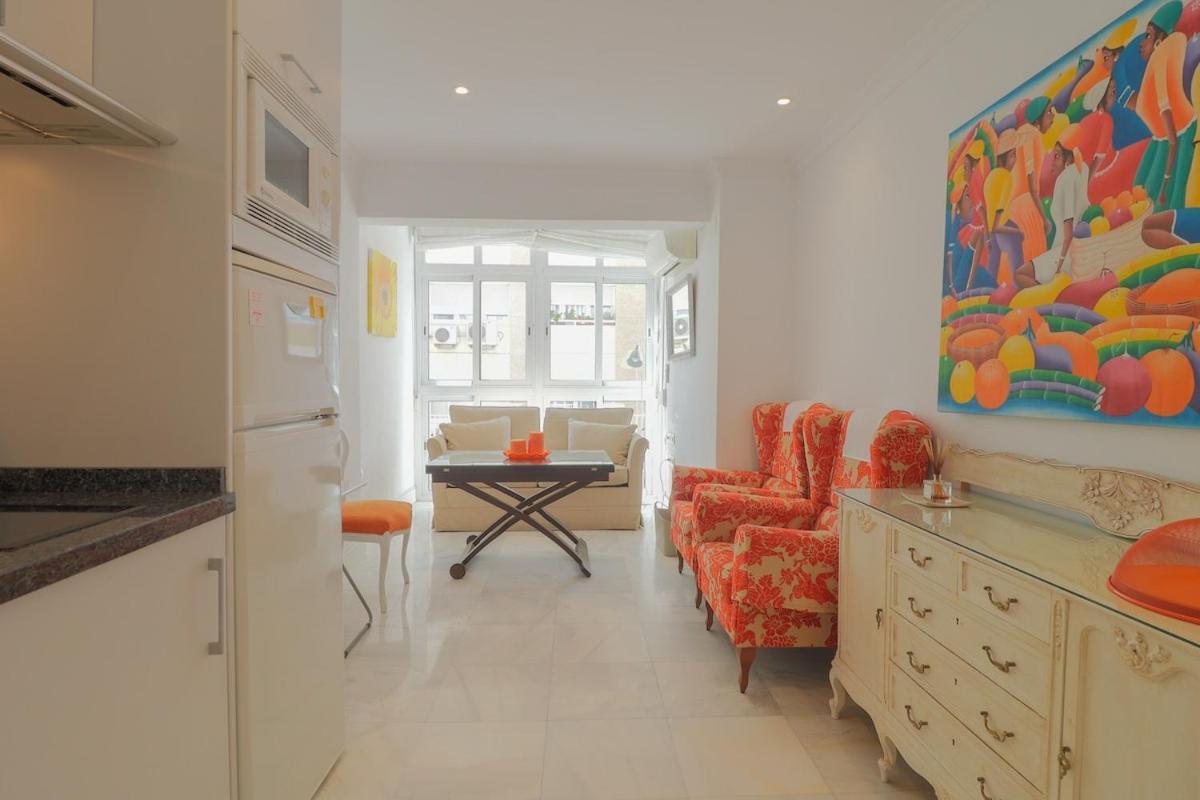 C1 - Seaside Malagueta Central Apartment マラガ エクステリア 写真