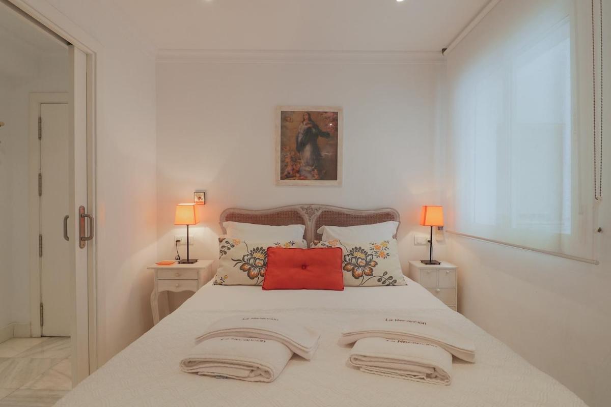 C1 - Seaside Malagueta Central Apartment マラガ エクステリア 写真