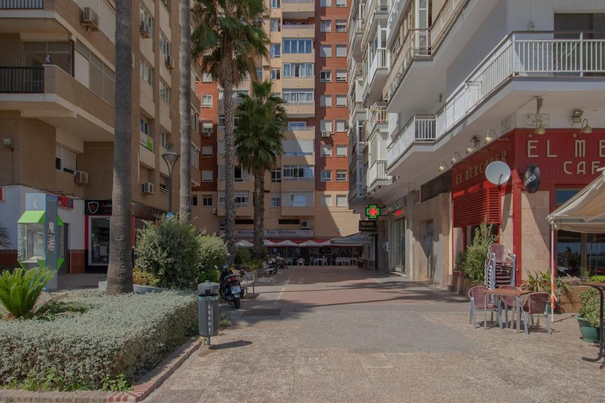 C1 - Seaside Malagueta Central Apartment マラガ エクステリア 写真