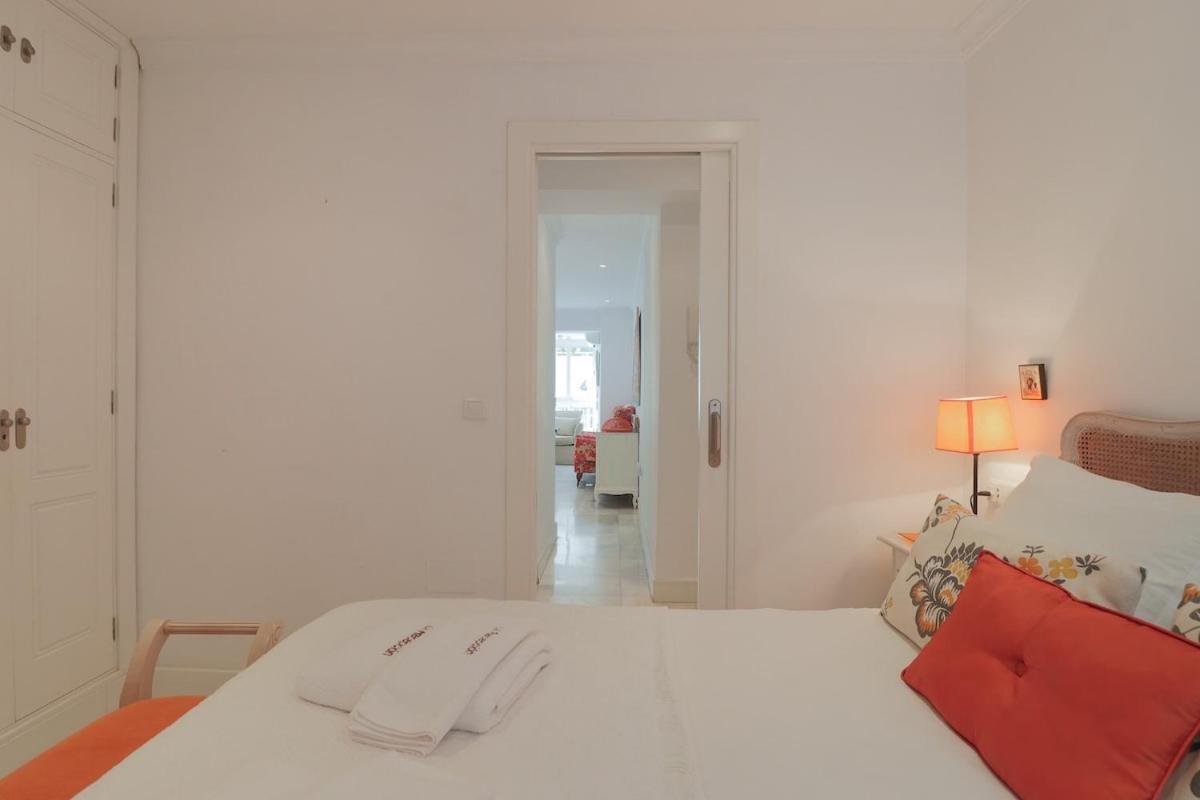 C1 - Seaside Malagueta Central Apartment マラガ エクステリア 写真